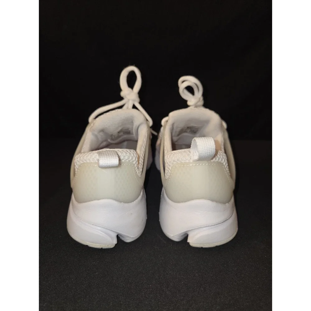 Nike‎ Air Presto (GS) Youth Size 6Y Running Shoes Triple White